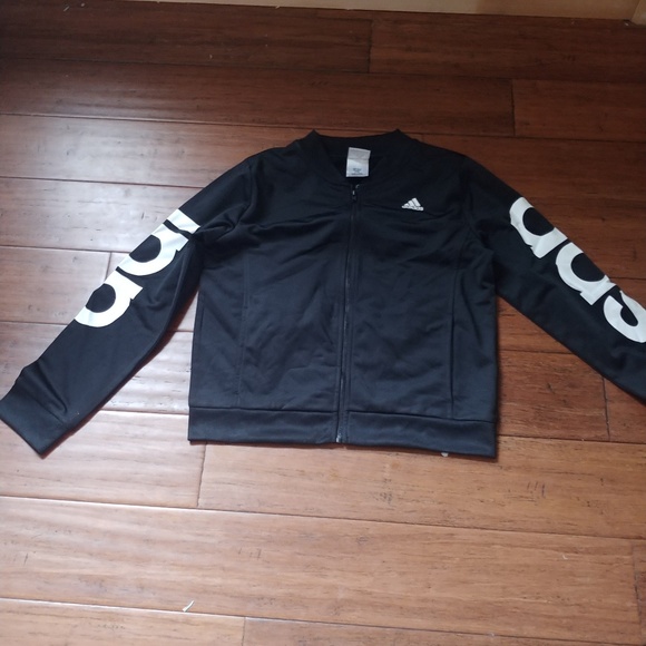 Woman clothing lot - Picture 1 of 8